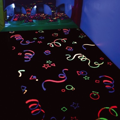 Cortina/Alfombra UV (m2), Estimulación visual y luces,sala